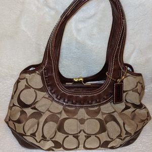 Coach purse (brown)